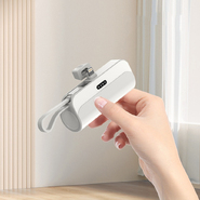 Power Bank PastelMix Pro: Trendi pót akksi rúzs méretben, két csatlakozóval és kiváló 5000 mAh kapacitással - Lightning + USB-C - pastel white Power Bank PastelMix Pro: Trendi pót akksi rúzs méretben, két csatlakozóval és kiváló 5000 mAh kapacitással - Lightning + USB-C - pastel white