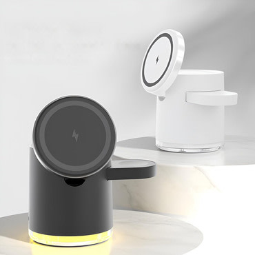 Turret MagCharge 3 az 1-ben - Qi2 vezeték nélküli töltőállomás, MagSafe telefon, fejhallgató és óra töltéséhez, világítással - 15 W Turret MagCharge 3 az 1-ben - Qi2 vezeték nélküli töltőállomás, MagSafe telefon, fejhallgató és óra töltéséhez, világítással - 15 W