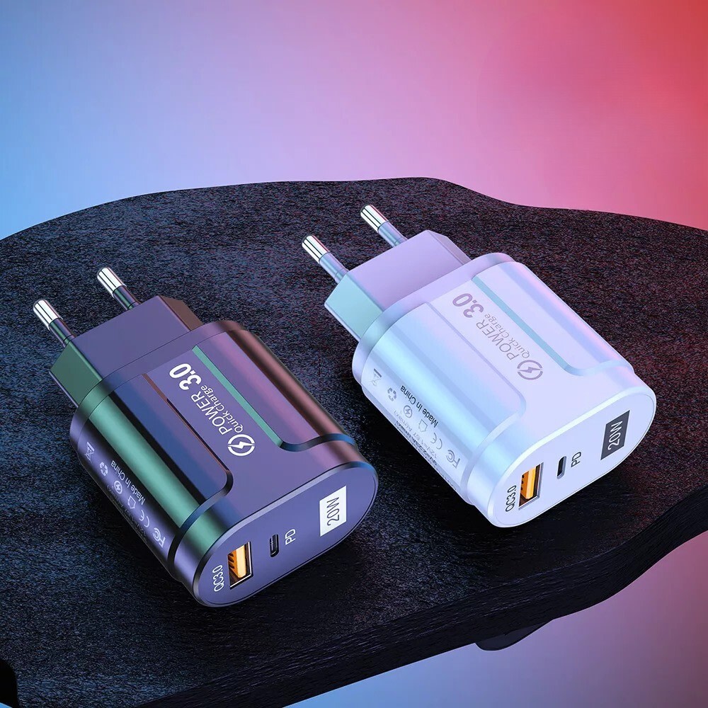 Fali töltő Techsuit "Premium" USB-A és USB-C csatlakozóval, QC 3.0 támogatással és 20W teljesítménnyel